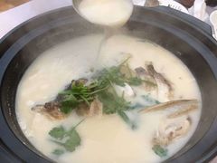 -石砰渔港·海鲜楼