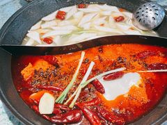 -鸿姐老火锅(疁城新天地店)