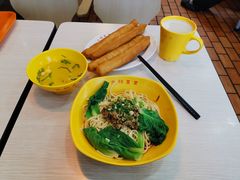 -六和餐饮(东城根店)