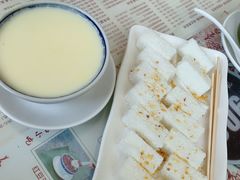 香滑凤凰奶-周大娘牛乳(旧寨古村总店)