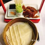舟车劳顿后，来柒园享用一顿美味的大餐吧