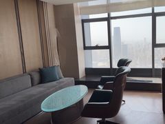 -秀·吧 Show Bar(兰州盛达希尔顿酒店)