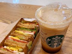 -星巴克(南京鼓楼吾悦广场店)