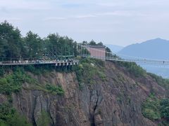 -玻璃桥景区石牛寨