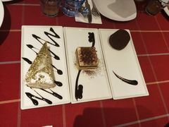 -必胜客(大坪英利店)