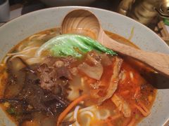 -百春原湖南牛肉粉(百联世纪店)