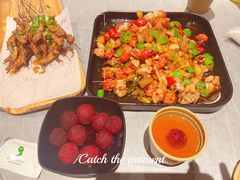 -巴厘龙虾·榜首油焖大虾(音乐学院·沿江酒馆店)