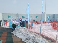 -华彬猛犸滑雪场