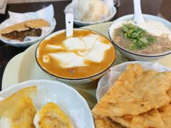 -方中山胡辣汤(顺河路店)