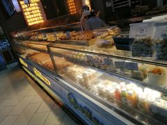 面包甜点陈列柜-苏览新中式糕点(丽发新城店)