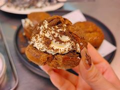 -W COLLECTIVE  DESSERT SHOP