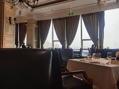靠窗位-哈布斯扒房(华发商都店)