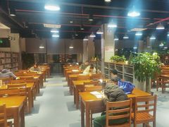 -上海市虹口区图书馆(曲阳分馆)