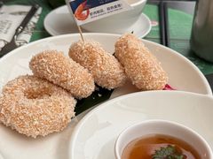 炸虾饼配泰国梅子酱-帕蓝·暹罗料理(大学路店)