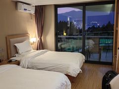 -大理洱海龙湾假日酒店