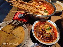 -肖四女乐山跷脚牛肉(南汇大学城生活广场店)