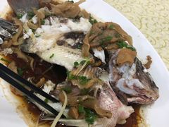 清蒸大罗非鱼-河边私房菜