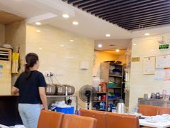 大堂-胡须佬鸡煲四季火锅(龙珠大道店)