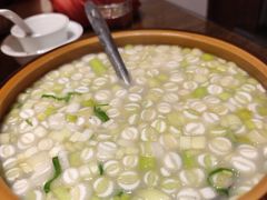 -泉畔人家·老济南经典鲁菜(大明湖店)