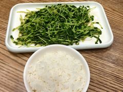-裕记烧腊连锁餐饮(国商分店)