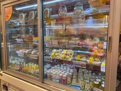 面包甜点陈列柜-嘉华饼屋JOY BAKERY(南屏街店)