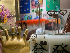 -LADY FAFA(巨鹿路陕西南路路口店)