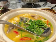 -河畔春天时尚餐厅