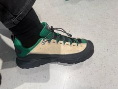 -王府井奥莱临潼小镇(临潼店)