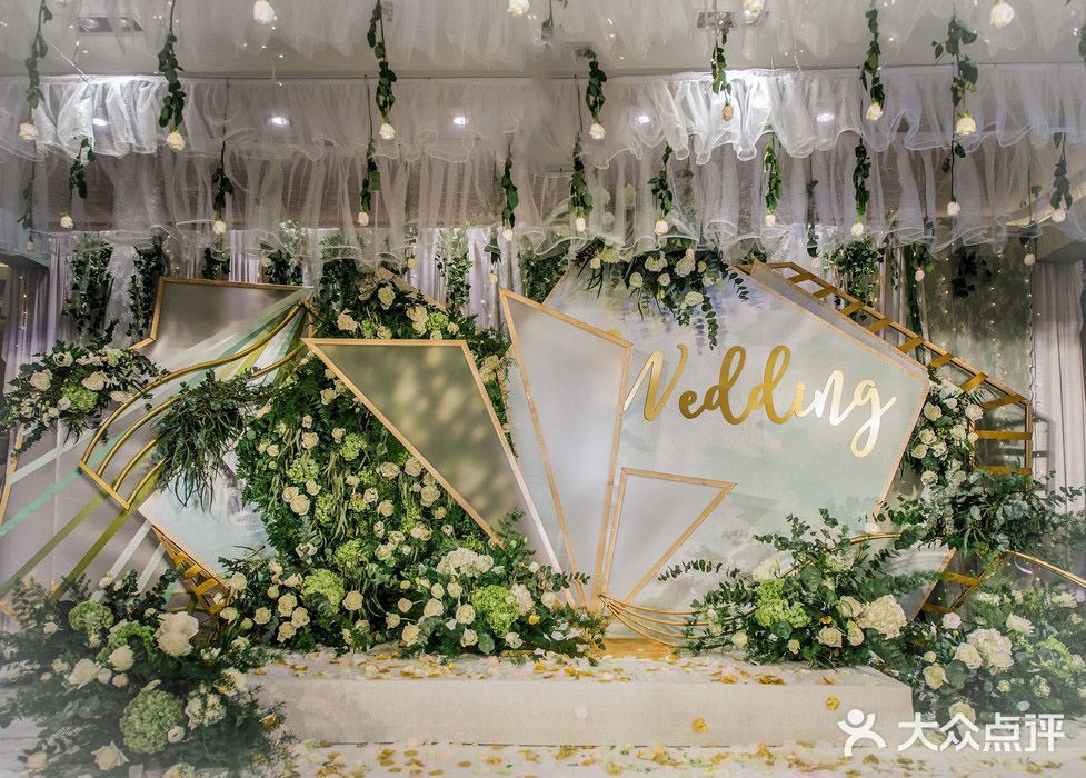 探店打卡调皮调皮豪丽酒楼随便吃哦