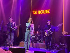 -TZ House音乐现场(来福士中心店)