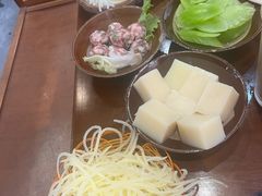 -黔有有贵州酸汤夺夺粉火锅(五味十字店)