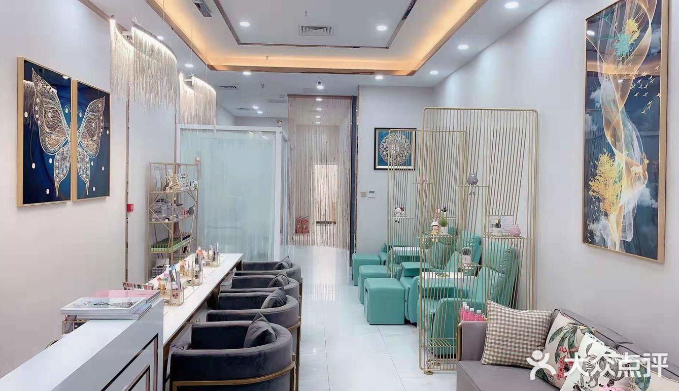 克拉女王      火器营地铁口