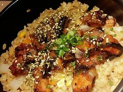 三文鱼刺身鳗鱼石锅饭-万岁寿司(芳村店)