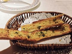 蒜香面包-俄士厨房(环球港店)