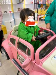 -爆米花儿童美发乐园