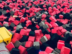 -嘿哟动霸CHUA·新潮玩运动娱乐中心·蹦床滑冰团建乐园