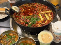 -鸿顺老铁锅美蛙鱼府(解放碑店)