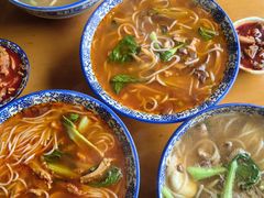 -邱芳粉店(迎宾大道旗舰店)