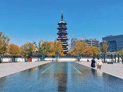-龙华寺