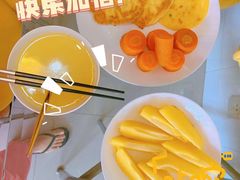 -爱的果实月嫂育婴师(世纪东方店)