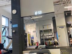 -汗水空间私教健身连锁(SM广场店)