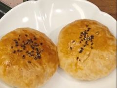 云南现烤玫瑰鲜花饼-云海肴汽锅鸡·云南小炒(天津国金汇店)