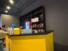 -超时空蹦床团建·VR潮玩运动娱乐·生日派对游乐园(金桥店)