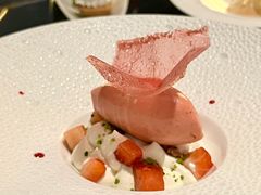 糖渍草莓配马斯卡布及铁观音茶冻-L'ATELIER de Joel Robuchon(外滩18号店)
