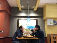 -The Habit Burger Grill 哈比特汉堡(爱琴海店)