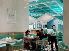 大堂-姚姚酸菜鱼·金戈戈香港豉油鸡(喜荟城联名店)