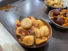 -董哥山城碗碗香(美专校街店)