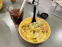 麻辣汁烤雞炸醬撈米缐-谭仔云南米线(粉岭车站路店)