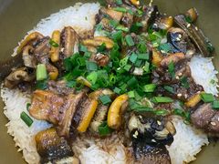窝蛋牛肉煲仔饭-红星光发煲仔饭(大石街店)