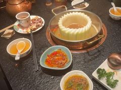 -得意咚瓜·顺德鱼生·冬瓜火锅(深圳首店)